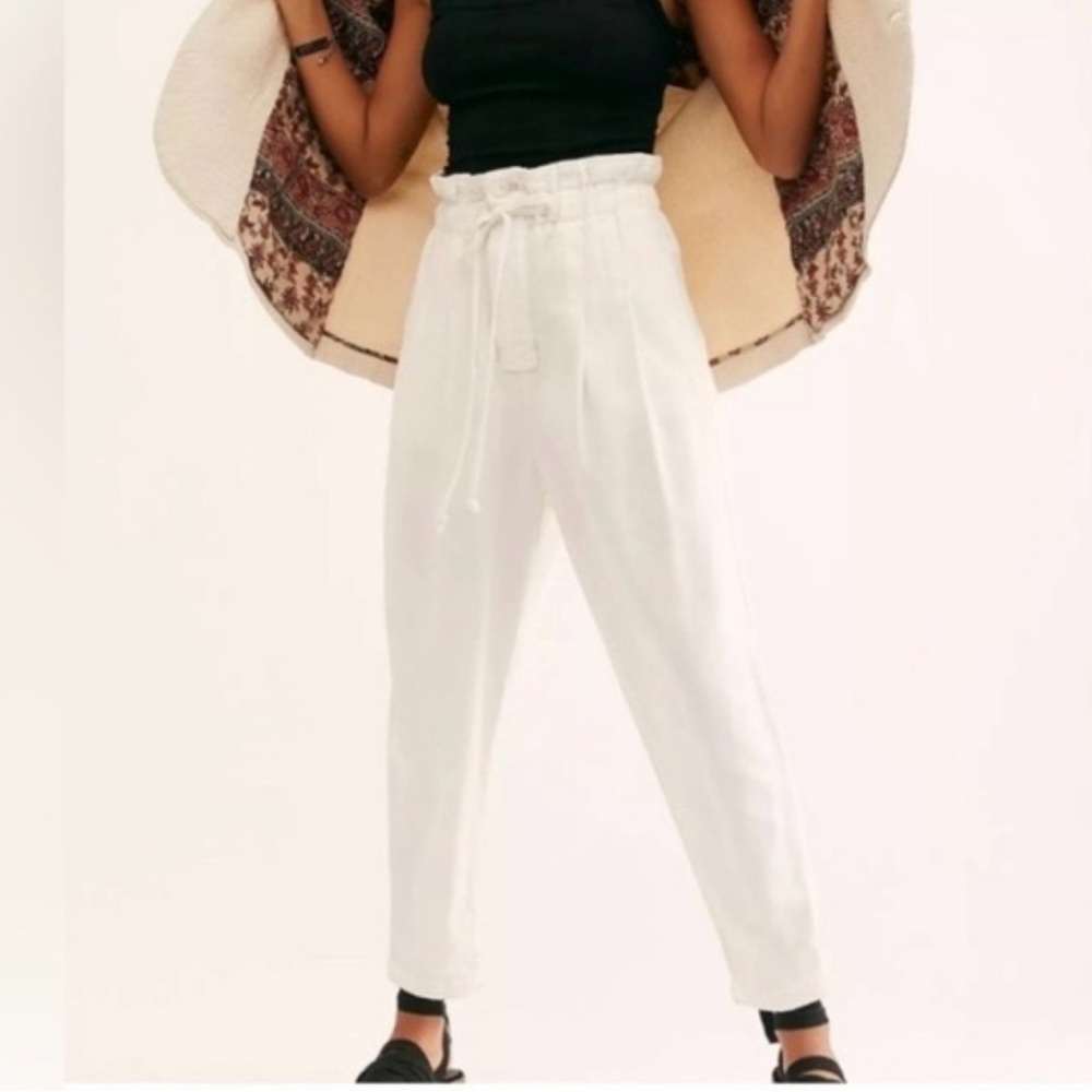 Free people barrel crop Margate paper bag white pants M
